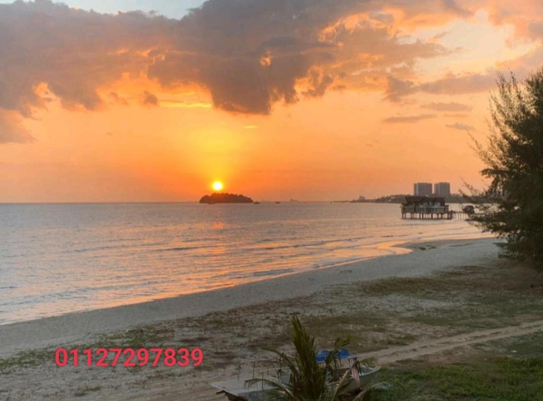Paradise Seaview Homestay Port Dickson Exterior photo